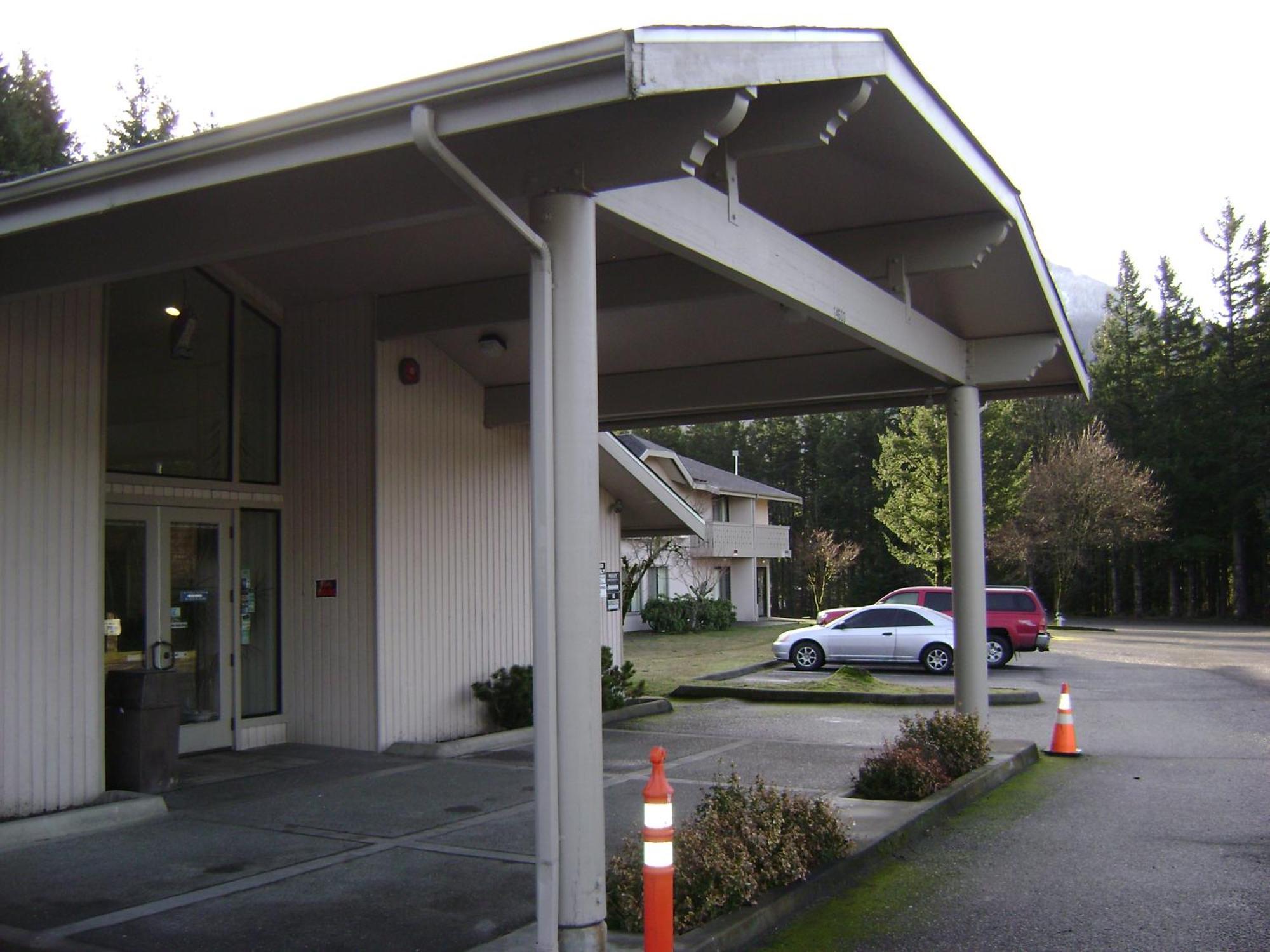 Edgewick Inn North Bend Exterior foto